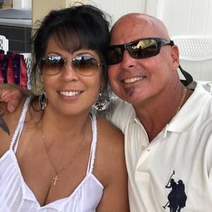 Meet your Posher, Lenora